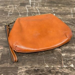 NEW Patricia Nash Savena Leather Kisslock Wristlet